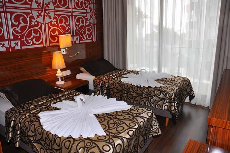 Bayar Garden Beach Hotel Аланя Екстериор снимка